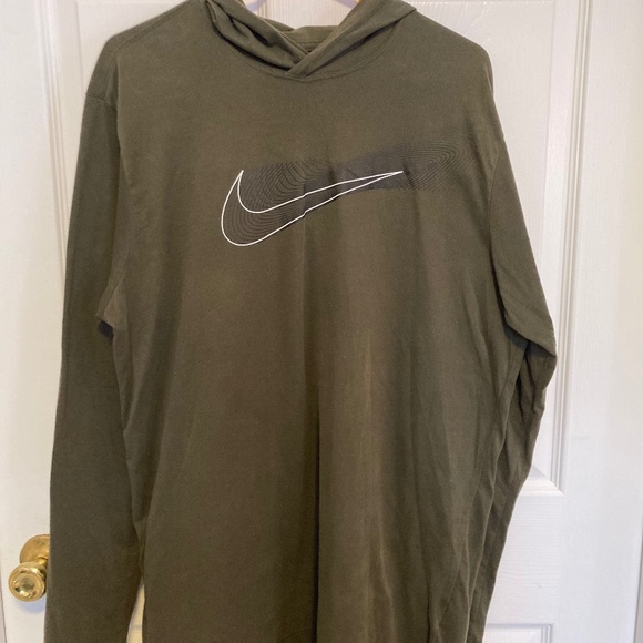 army green nikes mens